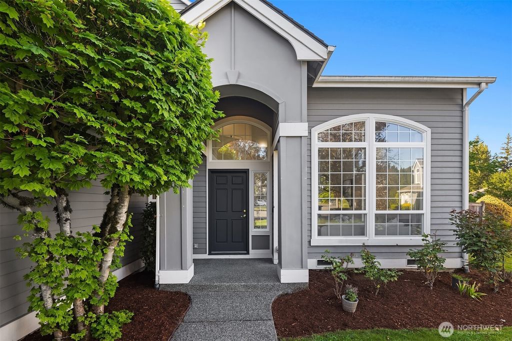 Photo of 2462 238th Place NE, Sammamish, WA 98074 (MLS # 2510580)