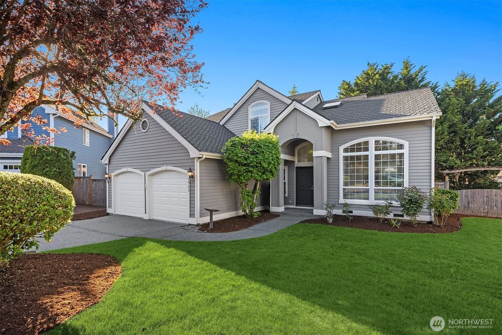 Photo of 2462 238th Place NE, Sammamish, WA 98074 (MLS # 2510580)