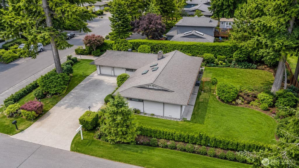 Photo of 16405 SE 145th st ST, Renton, WA 98059 (MLS # 2546110)