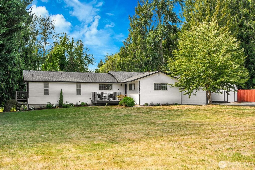 Photo of 14128 57th Avenue NE, Marysville, WA 98271 (MLS # 2426809)