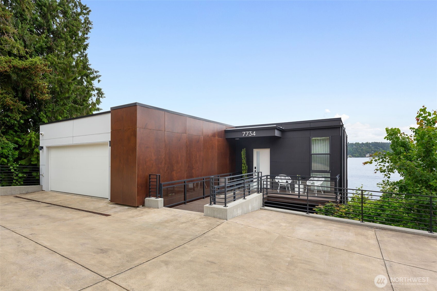 7734 Seward Park Avenue S