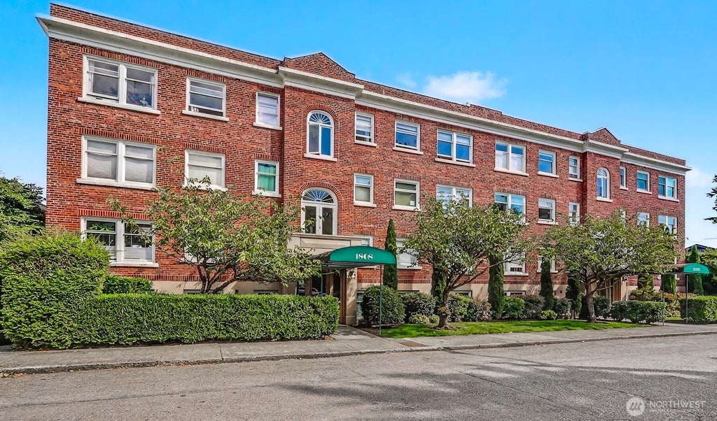 Photo of 1808 Bigelow Avenue N #101B, Seattle, WA 98109 (MLS # 2560942)
