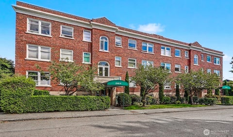 Photo of 1808 Bigelow Avenue N #101B, Seattle, WA 98109 (MLS # 2560942)