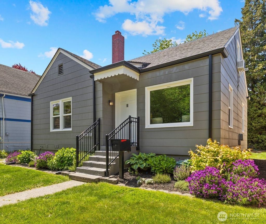 Photo of 8111 10th Avenue S, Seattle, WA 98108 (MLS # 2519504)