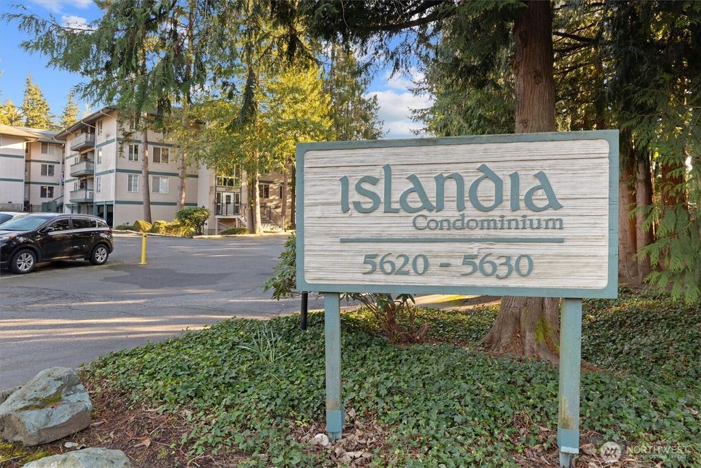 Photo of 5620 200th Street SW #A211, Lynnwood, WA 98036 (MLS # 2487191)