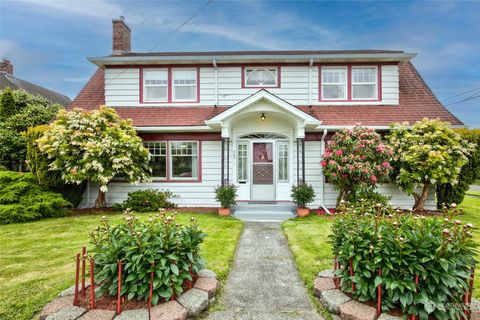 A home in Hoquiam