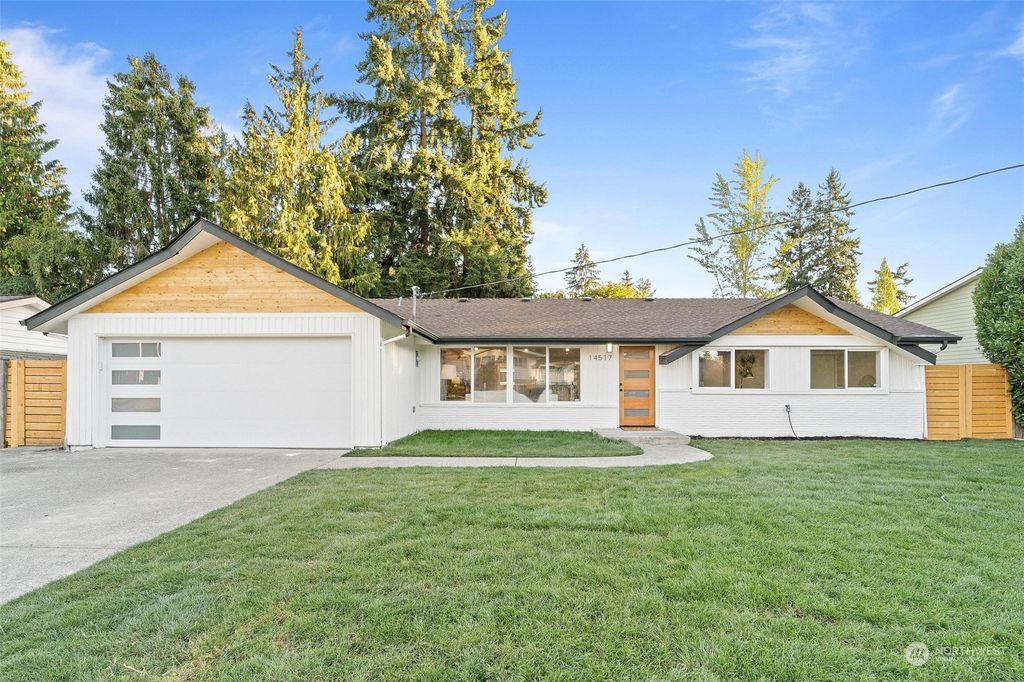 Photo of 14517 NE 1st Street, Bellevue, WA 98007 (MLS # 2161808)
