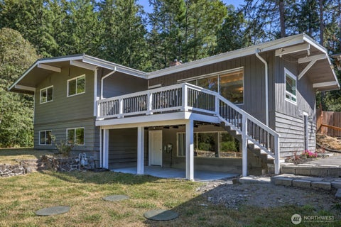 Photo of 1868 NW Palmer Lane, Bremerton, WA 98311 (MLS # 2580643)