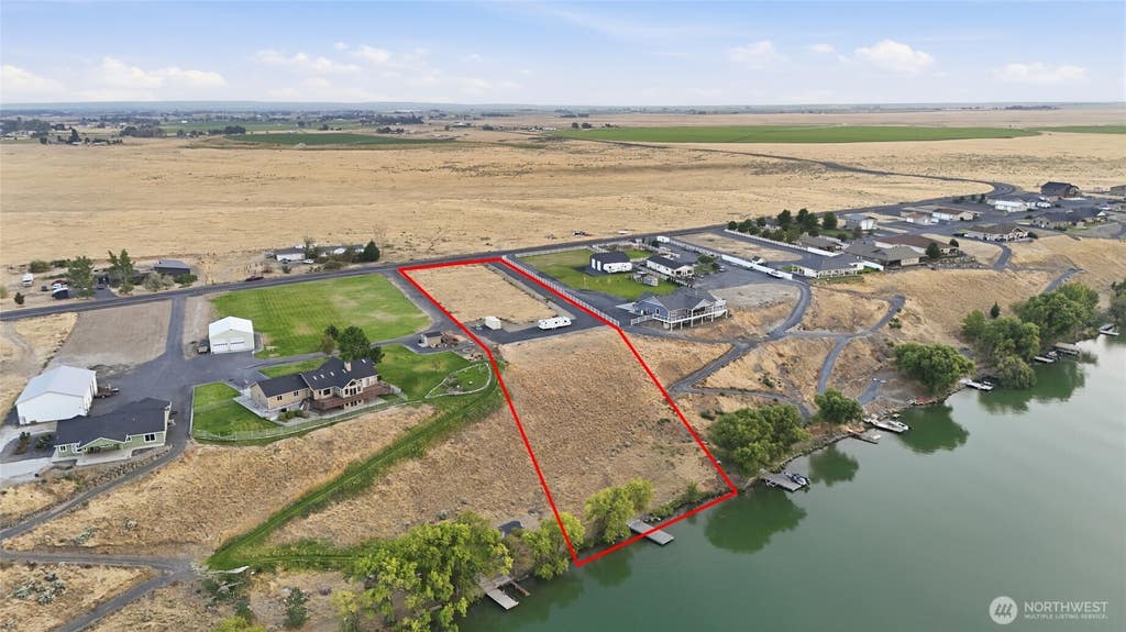 Photo of 5320 Panorama Drive, Moses Lake, WA 98837 (MLS # 2571957)