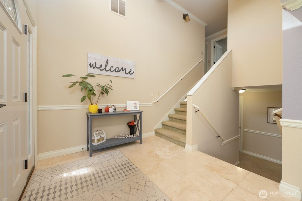Photo of 420 SW 185th Place, Normandy Park, WA 98166 (MLS # 2442997)