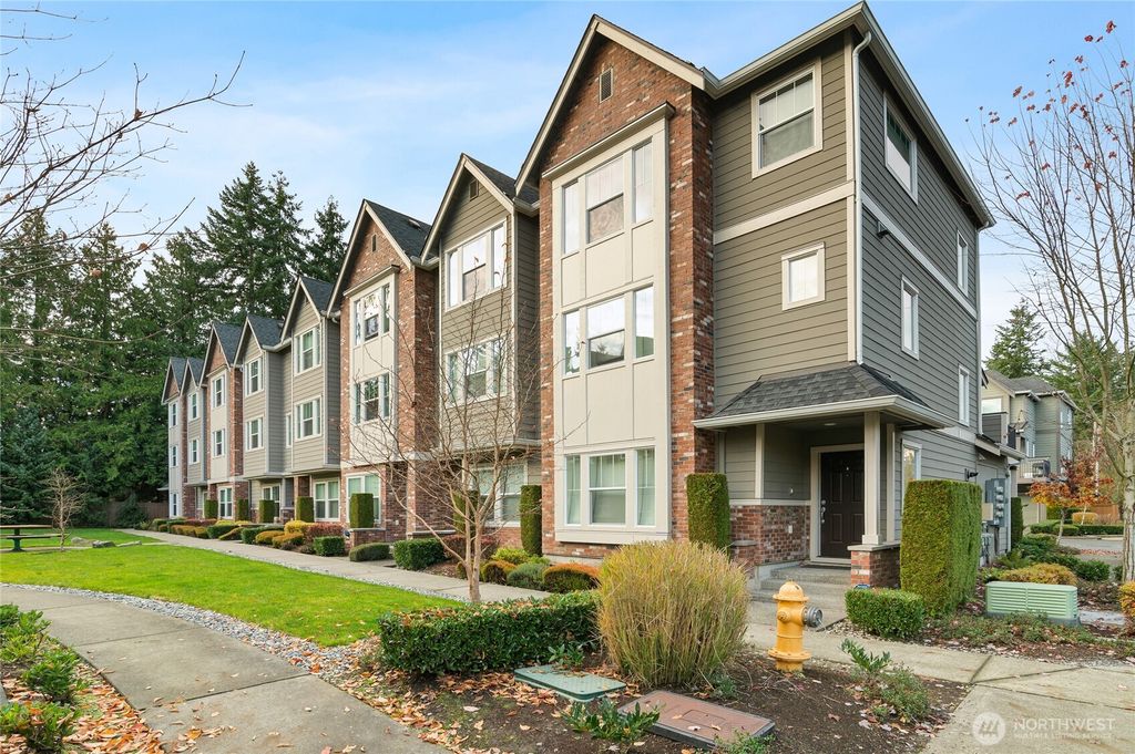 Photo of 11024 20th Drive SE, Everett, WA 98208 (MLS # 2457156)