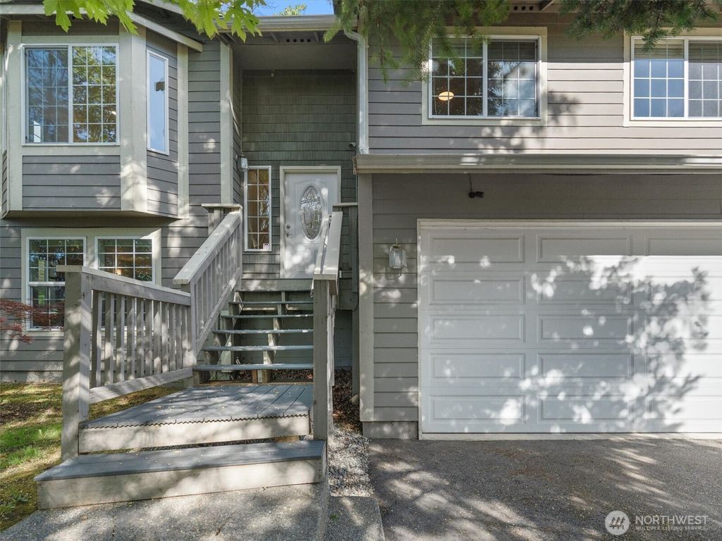 Photo of 5062 23rd Avenue SW, Seattle, WA 98106 (MLS # 2508320)