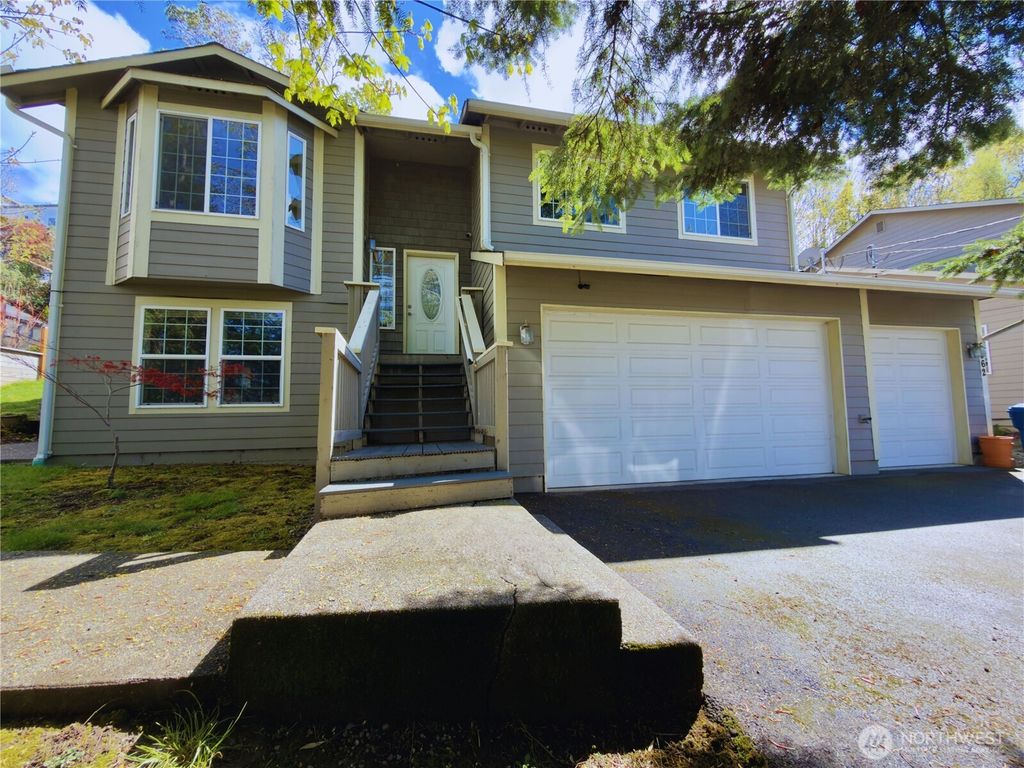 Photo of 5062 23rd Avenue SW, Seattle, WA 98106 (MLS # 2508320)