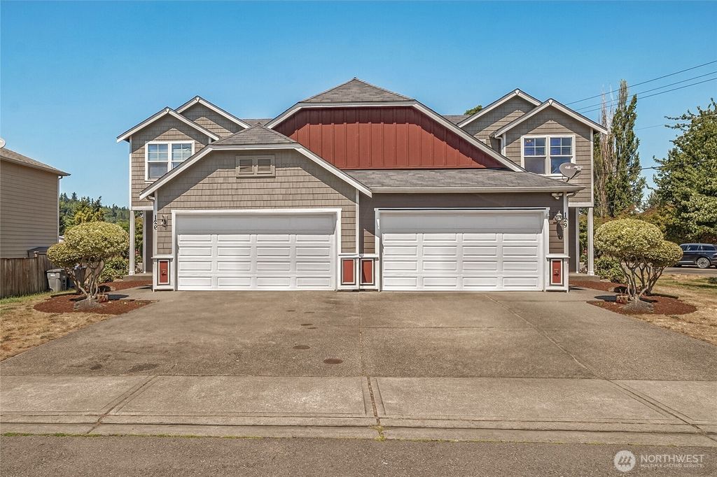 Photo of 129 6th Avenue N, Algona, WA 98001 (MLS # 2410453)
