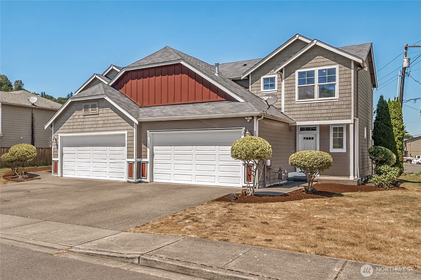 129 6th Avenue N