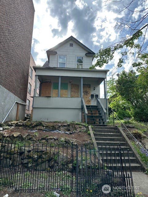 Photo of 1220 Yakima Avenue, Tacoma, WA 98405 (MLS # 2572009)