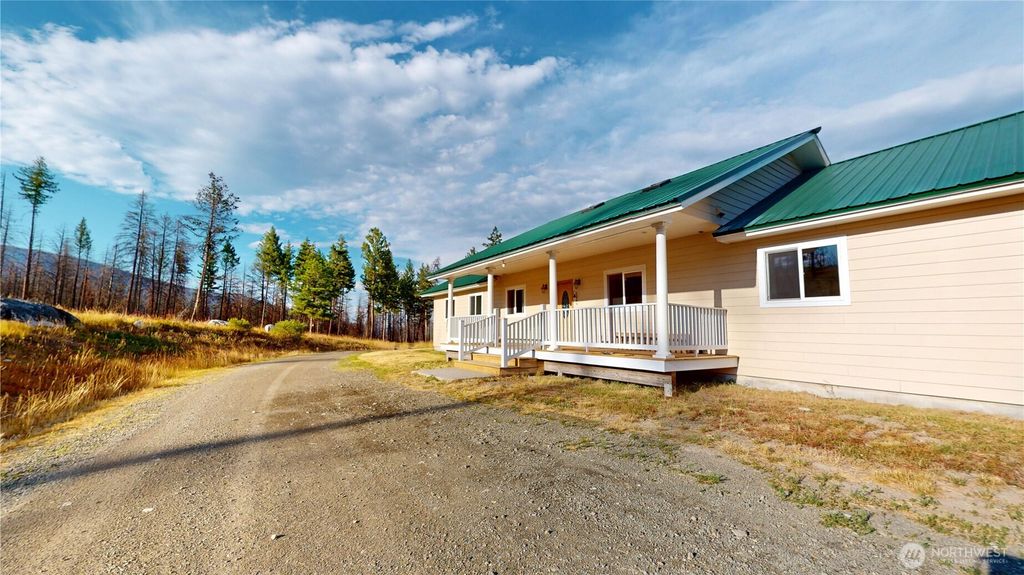 Photo of 18 Risingson Drive, Tonasket, WA 98855 (MLS # 2489475)