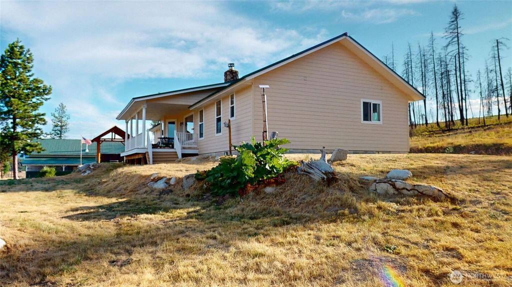 Photo of 18 Risingson Drive, Tonasket, WA 98855 (MLS # 2489475)