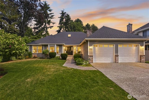 Photo of 17102 NE 37th Place, Bellevue, WA 98008 (MLS # 2579493)