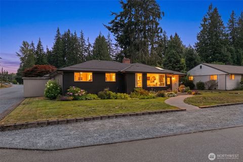 Photo of 604 Tamarack Avenue, Everett, WA 98203 (MLS # 2556047)