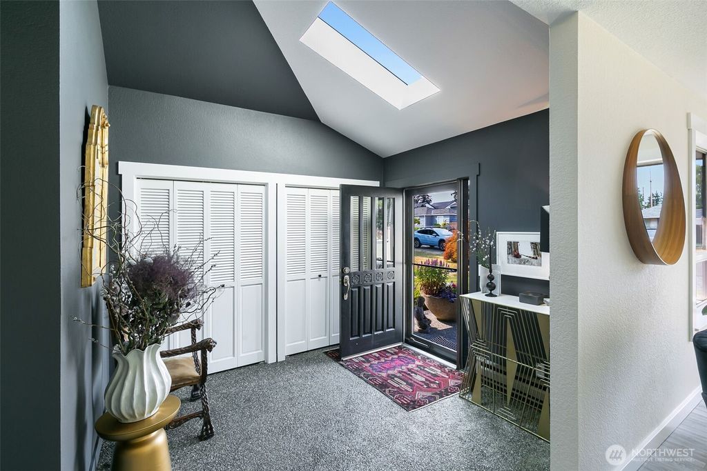 Photo of 604 Tamarack Avenue, Everett, WA 98203 (MLS # 2556047)
