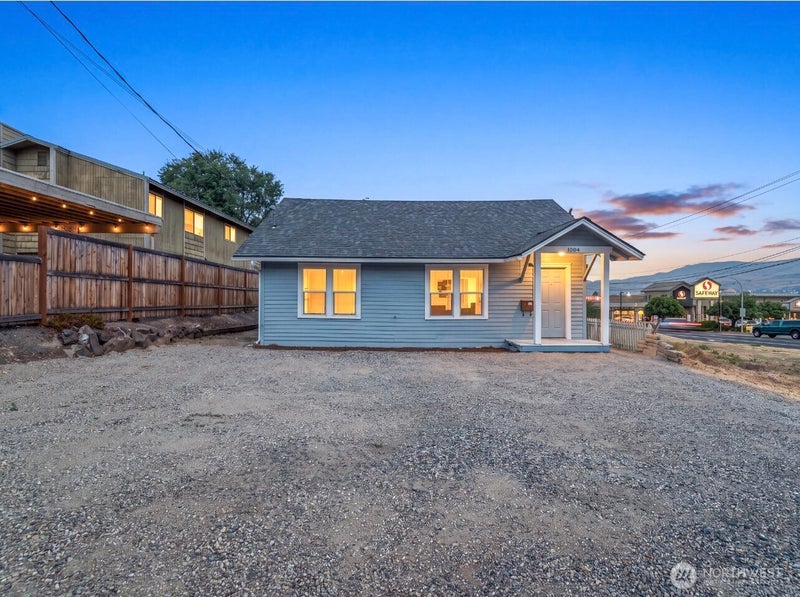1004 5th Street