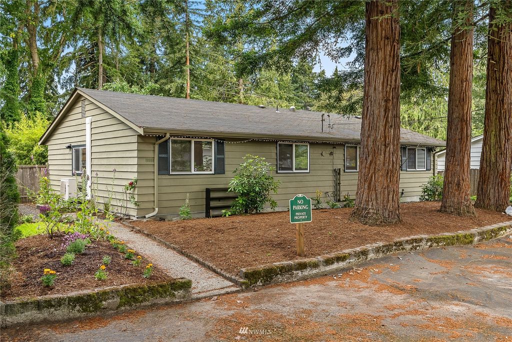 Photo of 19633 20th Avenue NE, Shoreline, WA 98155 (MLS # 1965904)