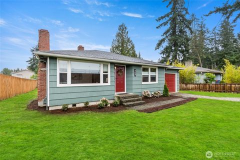 Photo of 909 N 170th Street, Shoreline, WA 98133 (MLS # 2499796)