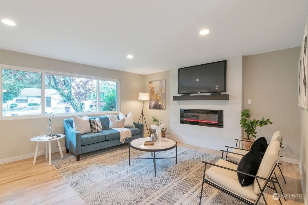 Photo of 20018 95th Place NE, Bothell, WA 98011 (MLS # 2166587)