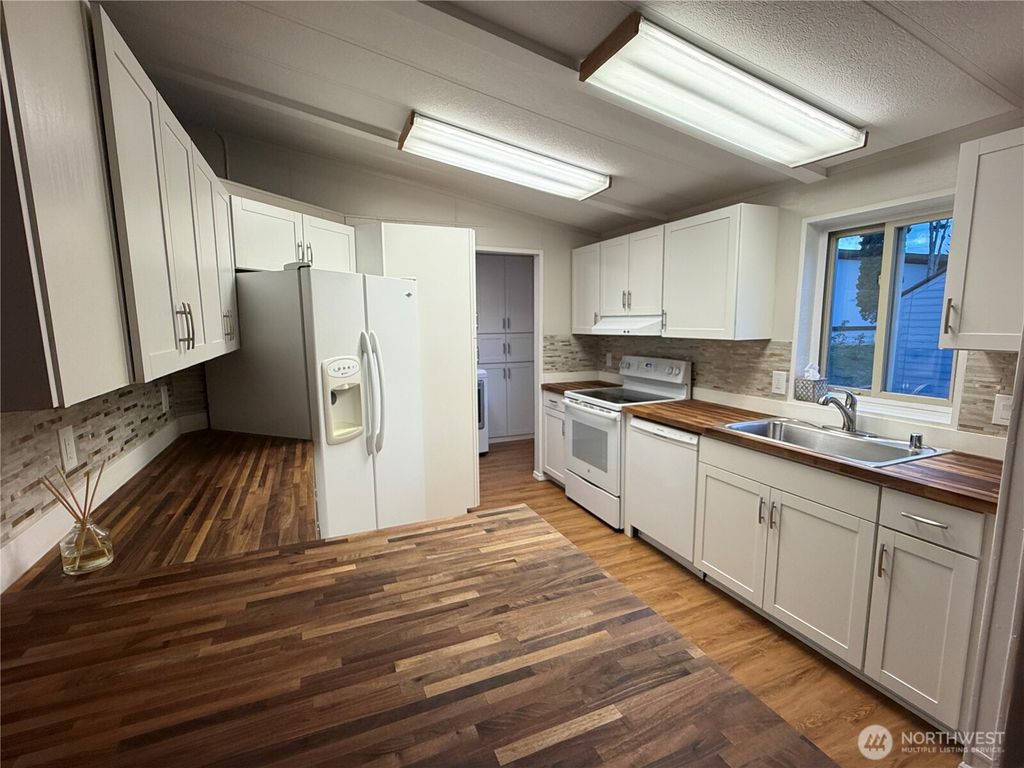 Photo of 9931 18th Ave W #13, Everett, WA 98204 (MLS # 2435717)