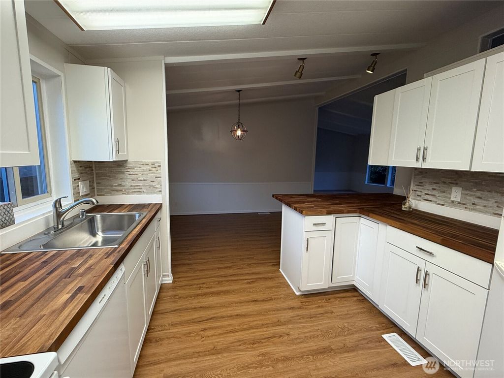 Photo of 9931 18th Ave W #13, Everett, WA 98204 (MLS # 2435717)