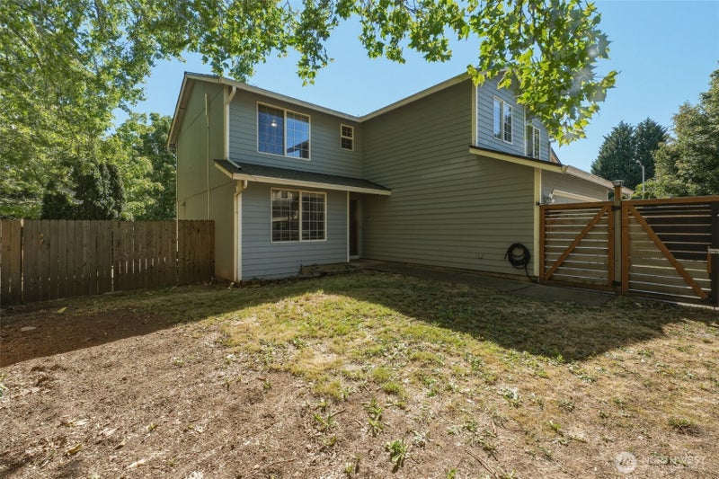 8292 NE Snowberry Loop