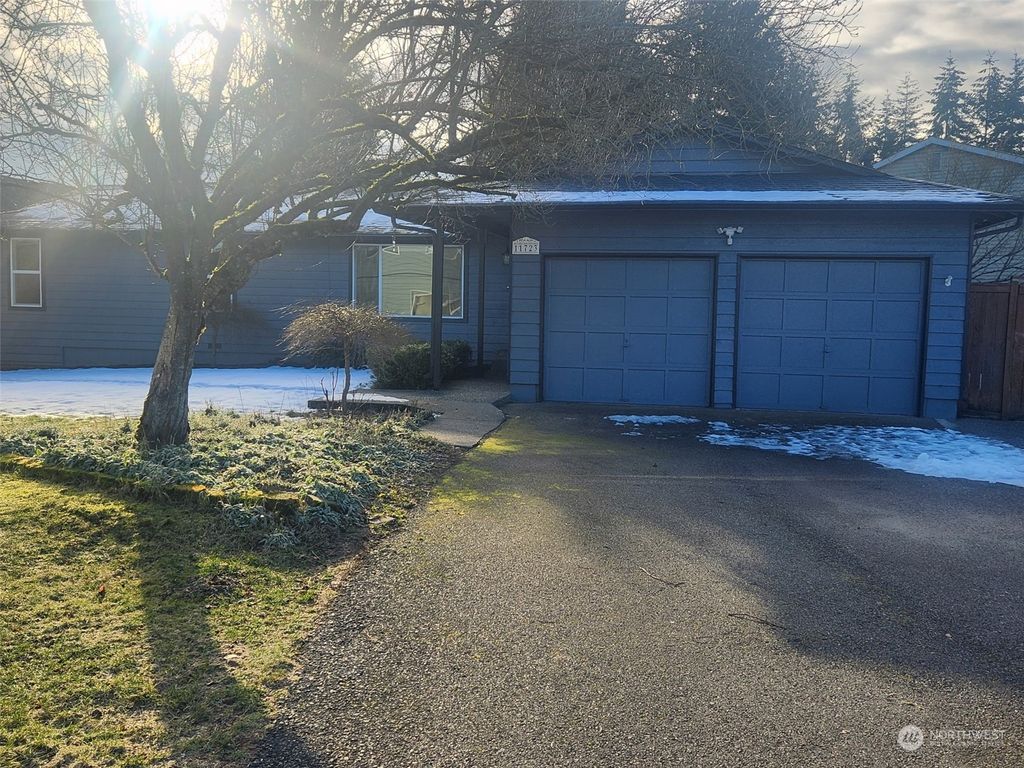 Photo of 11723 23rd Drive SE, Everett, WA 98208 (MLS # 2331648)