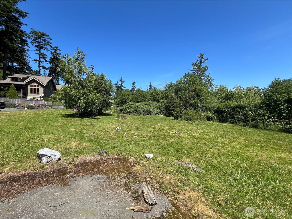 listing image 9367537113534945421