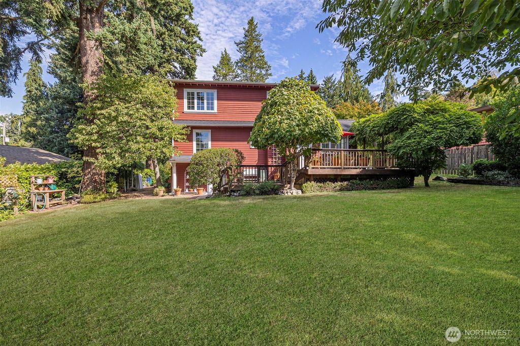 Photo of 2425 SW 150th Street, Burien, WA 98166 (MLS # 2422419)