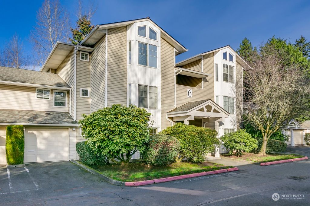 Photo of 2001 120th Place SE #6-103, Everett, WA 98208 (MLS # 2314969)