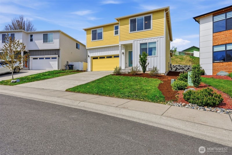 2134 Riverstone Loop
