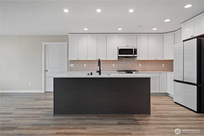 8391 Desert Greens Loop SE