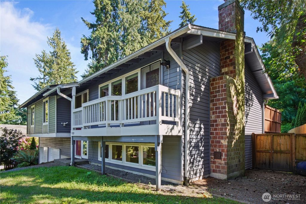 Photo of 9509 NE 140 Street, Kirkland, WA 98034 (MLS # 2531133)