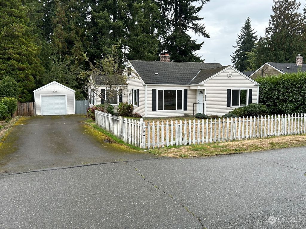 Photo of 6919 Cady Road, Everett, WA 98203 (MLS # 2153402)