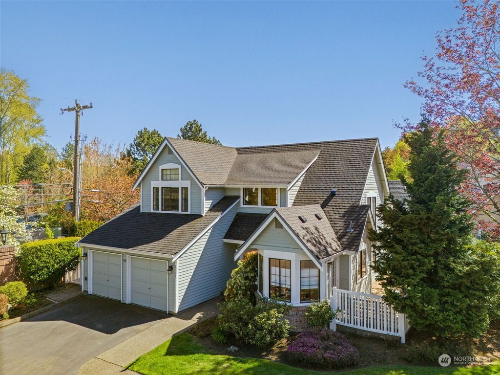 Photo of 10065 Wallingford Avenue N #16, Seattle, WA 98133 (MLS # 2217455)