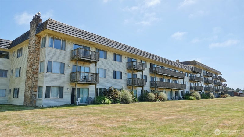 615 Ocean Shores Boulevard NW 318