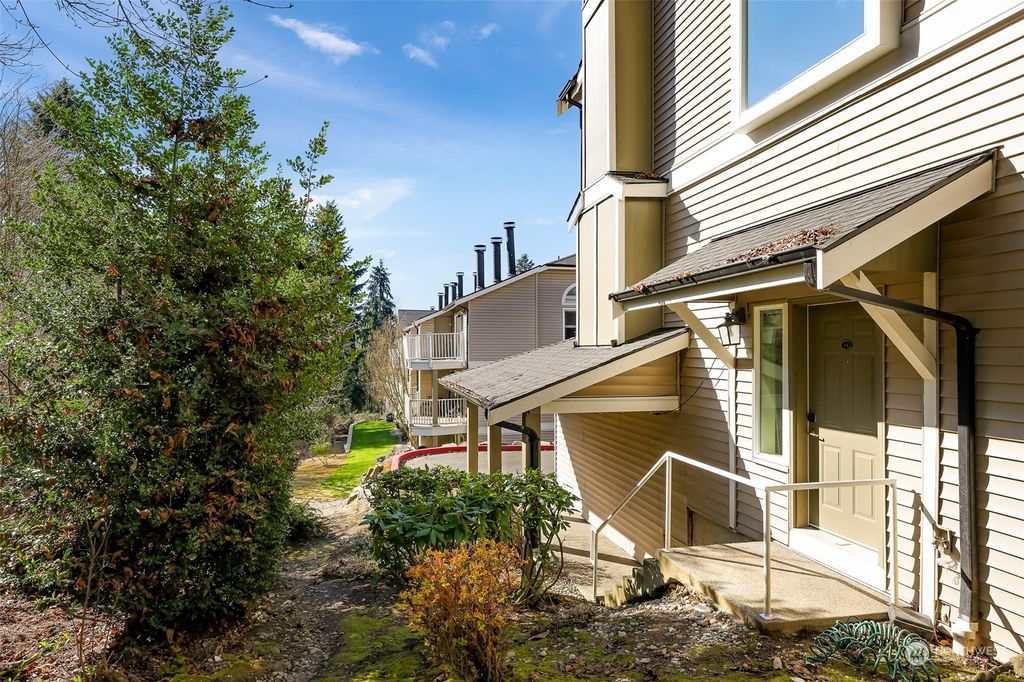 Photo of 16101 Bothell Everett Highway #L4, Mill Creek, WA 98012 (MLS # 2212236)