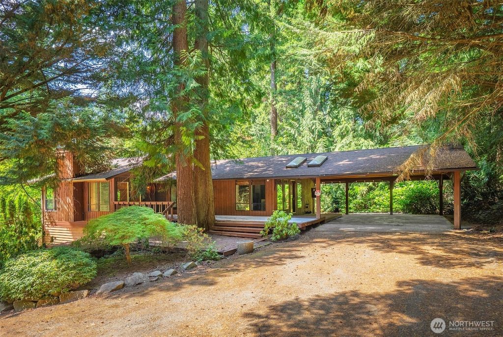 Photo of 1621 290th Avenue NE, Carnation, WA 98014 (MLS # 2416729)