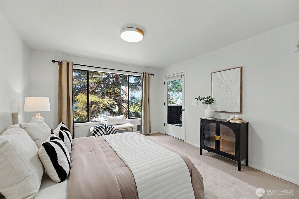 Photo of 13605 NE 8th Street #203, Bellevue, WA 98005 (MLS # 2563886)
