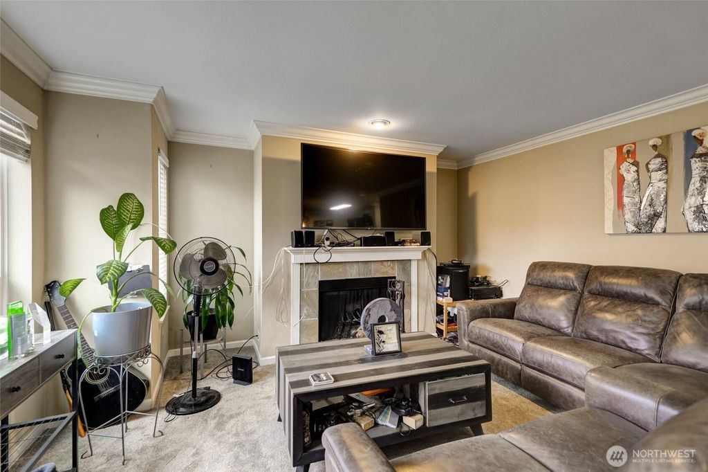 Photo of 31500 33rd Place SW #V102, Federal Way, WA 98023 (MLS # 2493097)