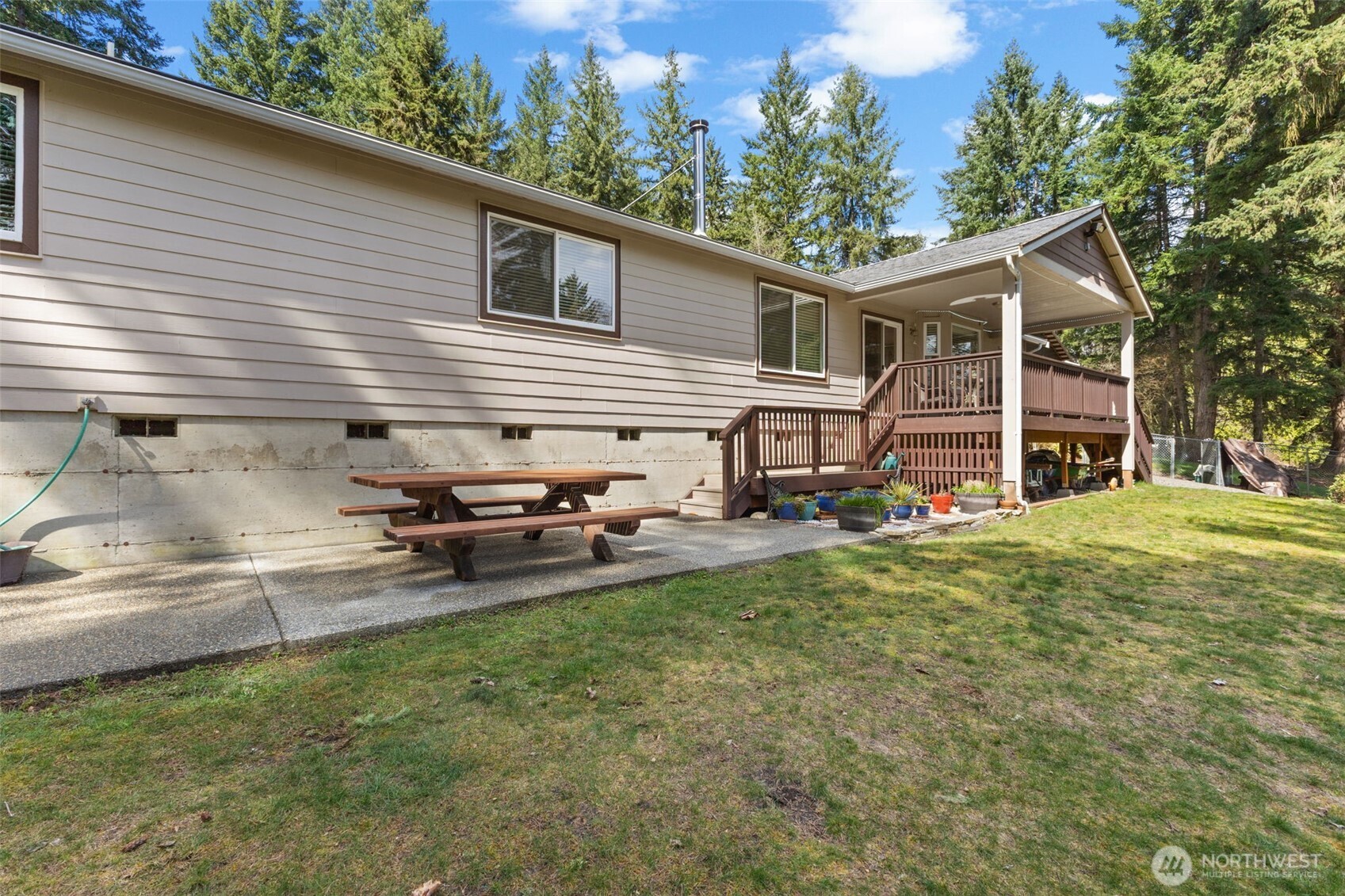 Bonney Lake, Washington, 98391, United States, 3 Bedrooms Bedrooms, ,3 BathroomsBathrooms,Residential,Active,2038125