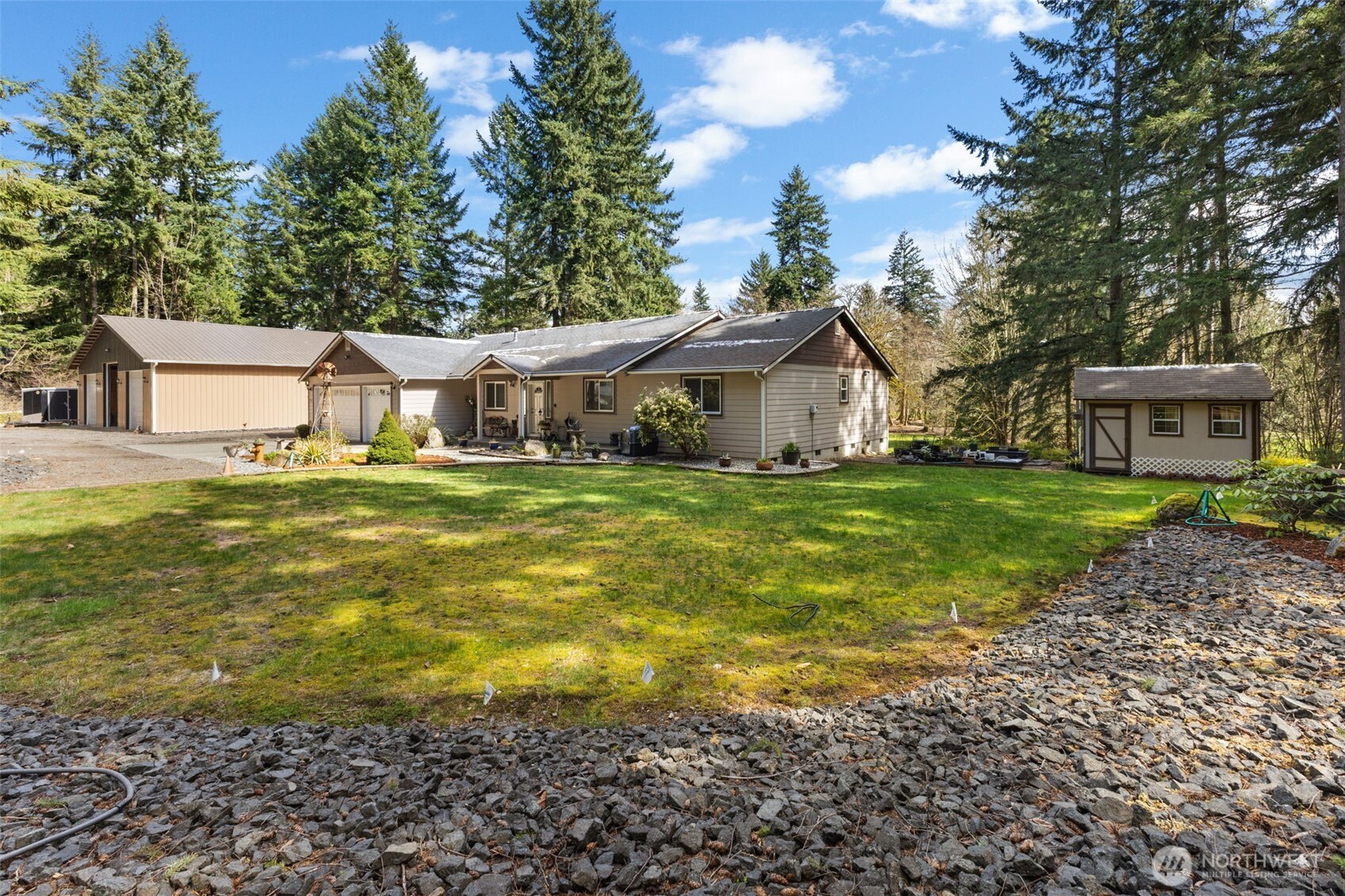 Bonney Lake, Washington, 98391, United States, 3 Bedrooms Bedrooms, ,3 BathroomsBathrooms,Residential,Active,2038125