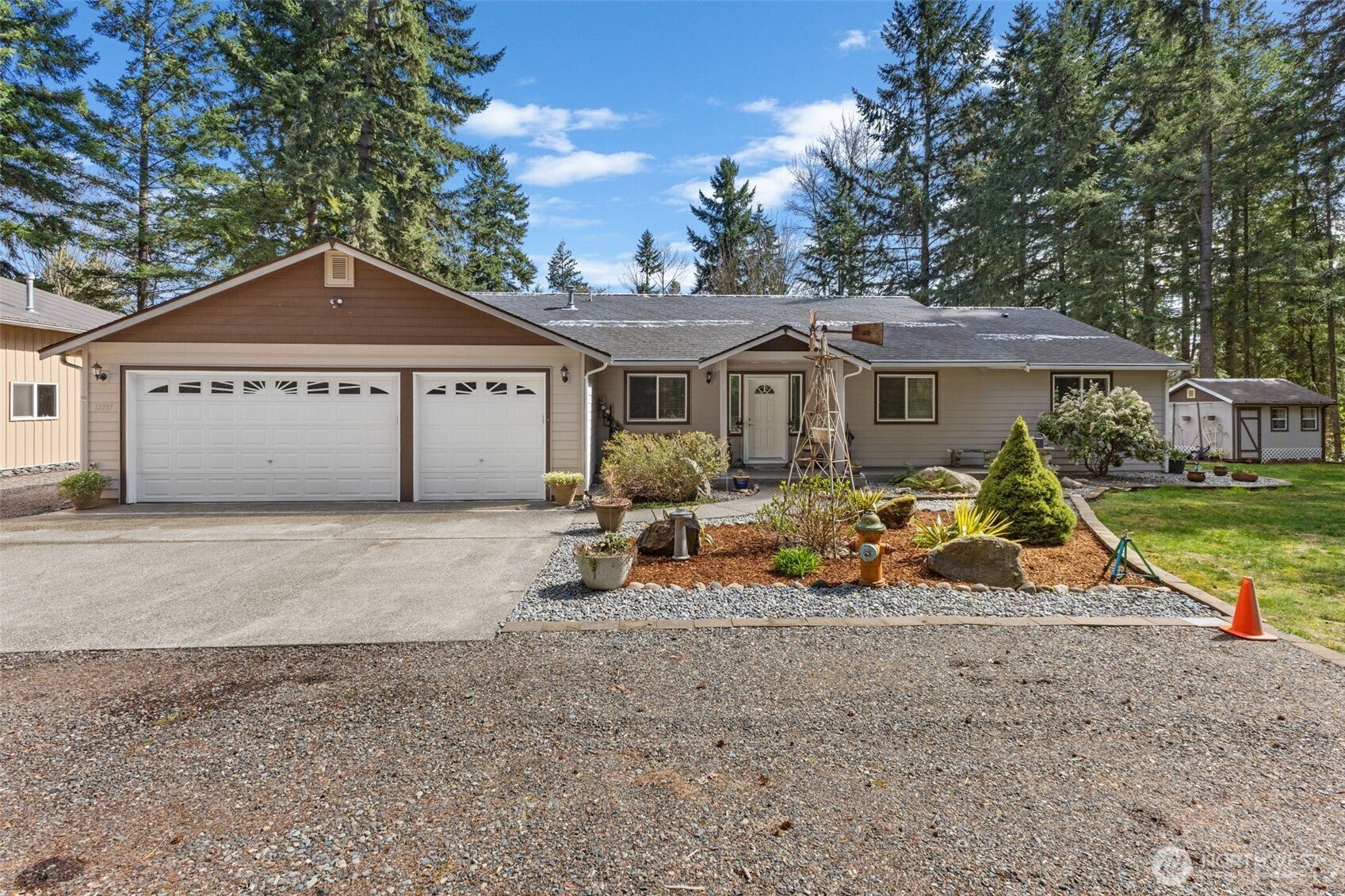 Bonney Lake, Washington, 98391, United States, 3 Bedrooms Bedrooms, ,3 BathroomsBathrooms,Residential,Active,2038125