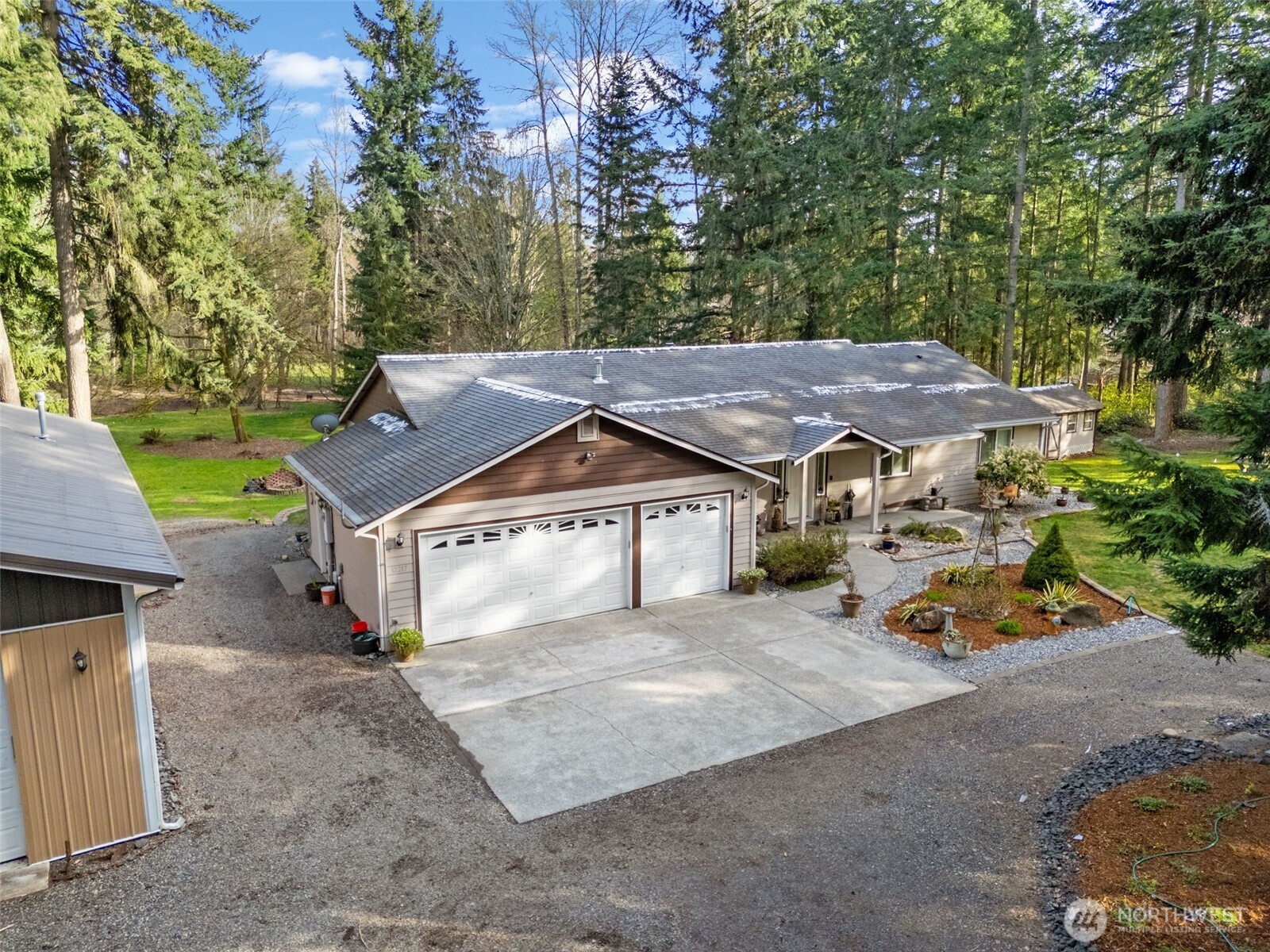 Bonney Lake, Washington, 98391, United States, 3 Bedrooms Bedrooms, ,3 BathroomsBathrooms,Residential,Active,2038125